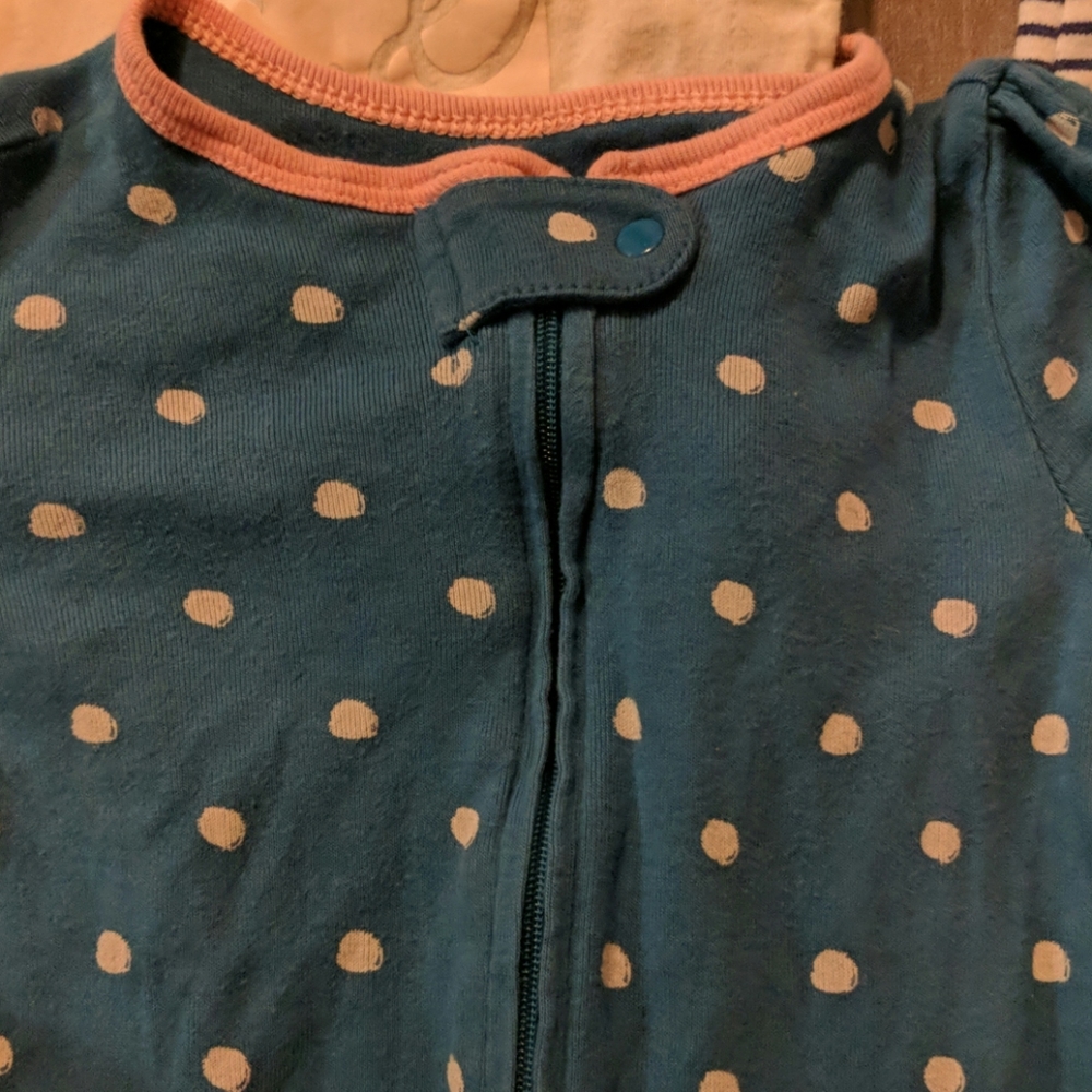 Baby Footed Onsies Size 6-9 Months - Picture 6 of 8